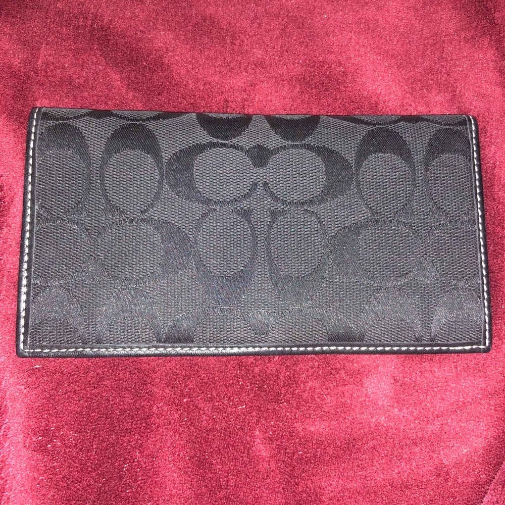 Black Coach Checkbook 🖤🖤🖤